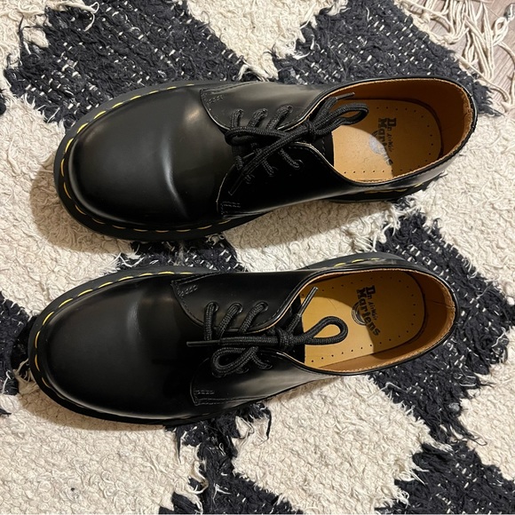 doc martens oxfords size 7 - Picture 5 of 5